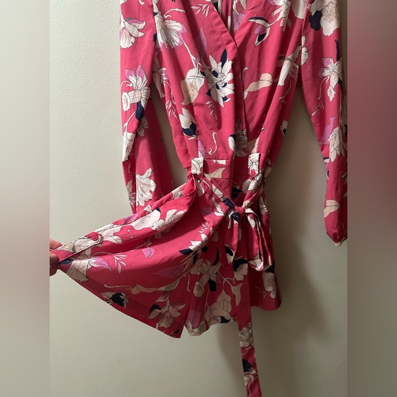 Hot pink long sleeve romper size medium - Picture 3 of 3